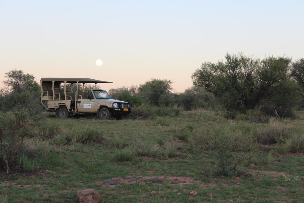 Auas Safari Lodge Виндхук Экстерьер фото